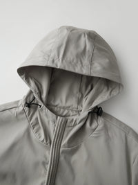 Stylish Men s Lightweight Hooded Jacket with Zipper Closure Front Pocket and Long Sleeves - Trendy Sportswear Coat for Casual