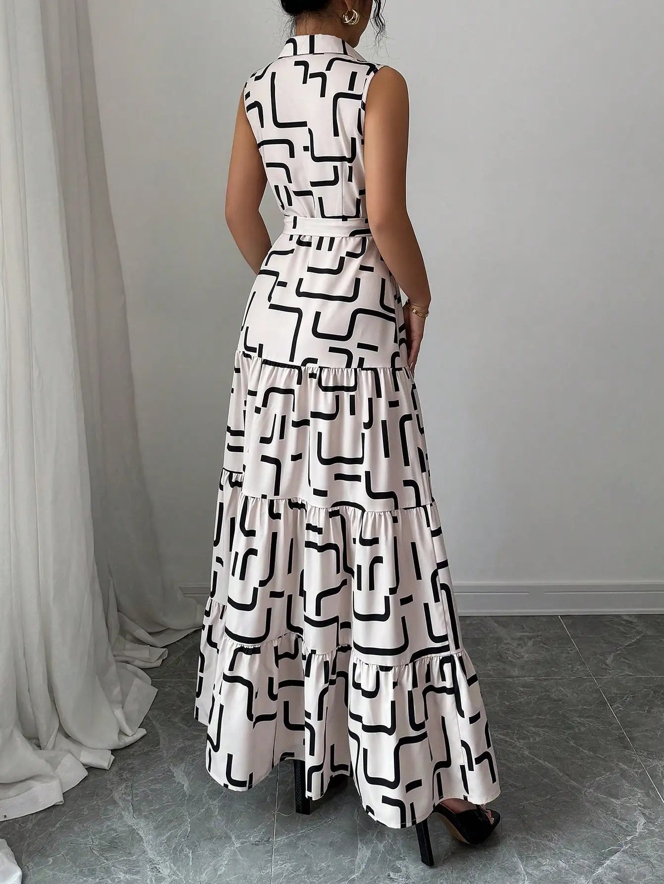 Sleeveless Button-Front Midi Dress with Geometric Print and Tiered Ruffle Skirt