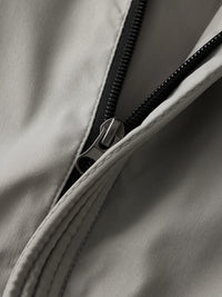 Stylish Men s Lightweight Hooded Jacket with Zipper Closure Front Pocket and Long Sleeves - Trendy Sportswear Coat for Casual